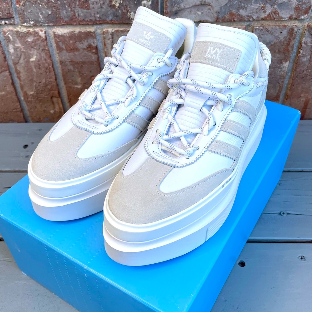 Beyonce athleisure brand Ivy Park x
Adidas Super Sleek 72 Icy Park
collection.